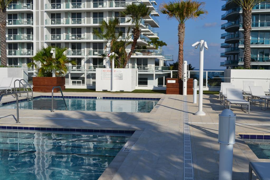 فندق غراند بيتش سيرفسايد ويست Surfside المظهر الخارجي الصورة